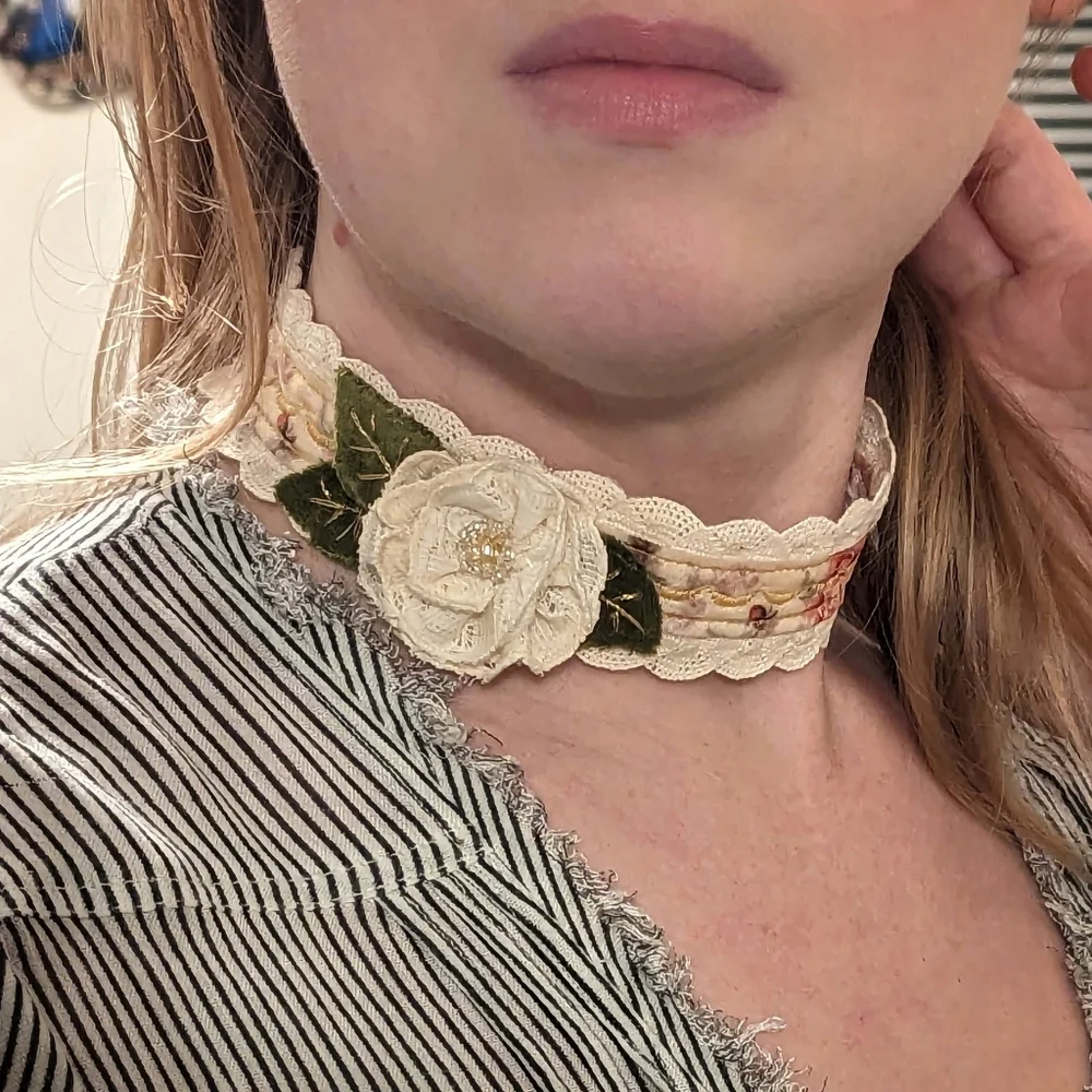 Handmade Antique Lace Floral Choker with beading, lace, Ribbon and Velvet - Picture 3 of 10